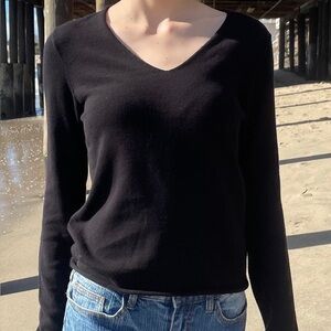 Brandy Melville NWOT Andi V-Neck Cotton Sweater Black